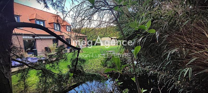 Maison - 240 m² - 8 pièces