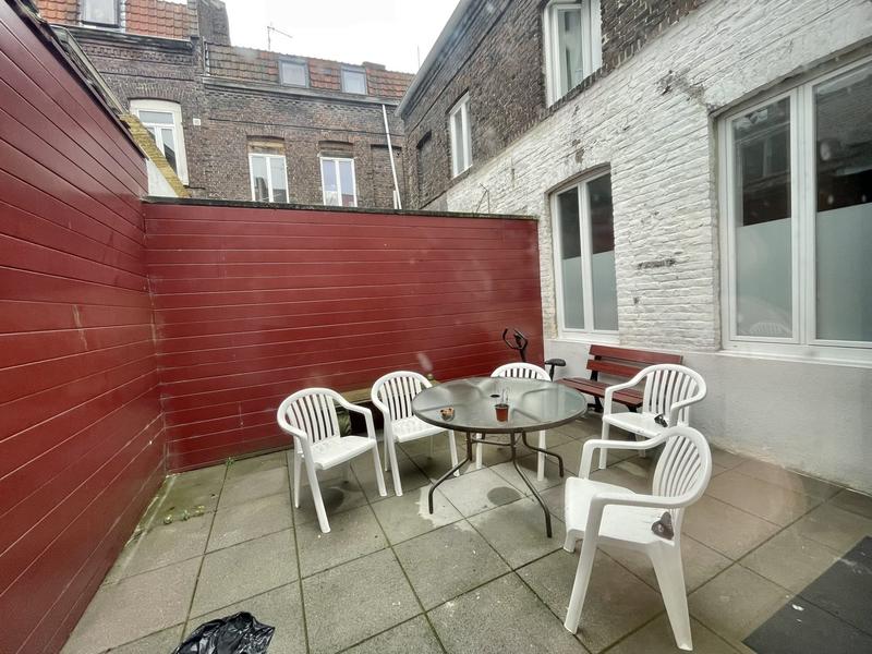 Maison - 205 m² - 9 pièces