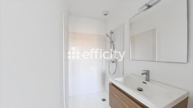 Maison jumelée - 78 m² - 4 pièces