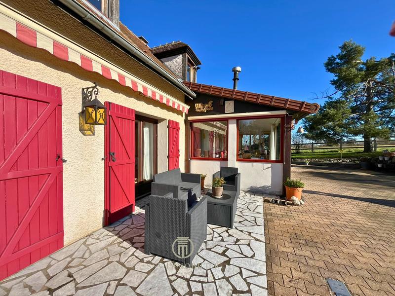 Propriété - 363 m² - 15 pièces