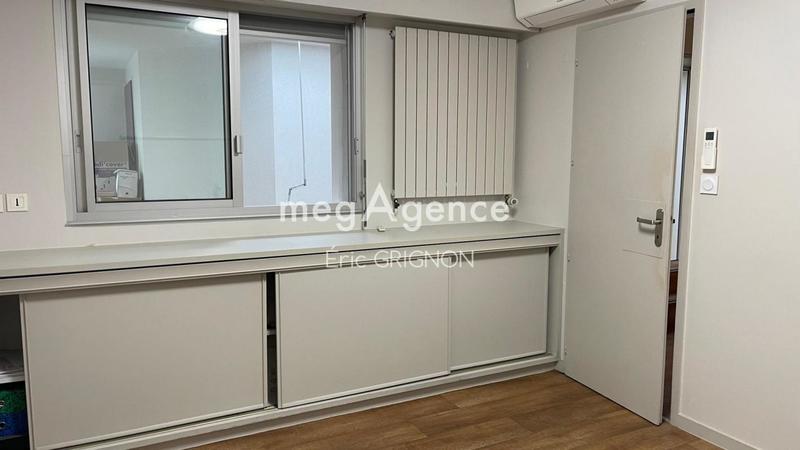 Local commercial - 117 m² - 6 pièces