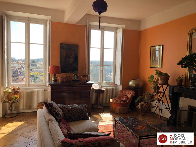 Maison - 420 m² - 13 pièces