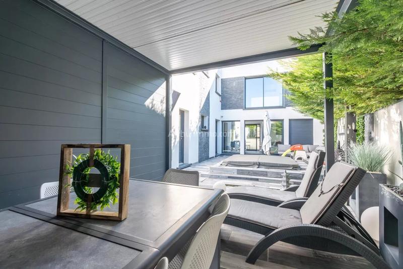 Maison - 145 m² - 5 pièces