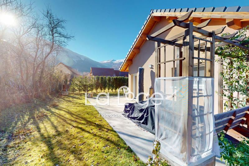 Maison - 85 m² - 3 pièces