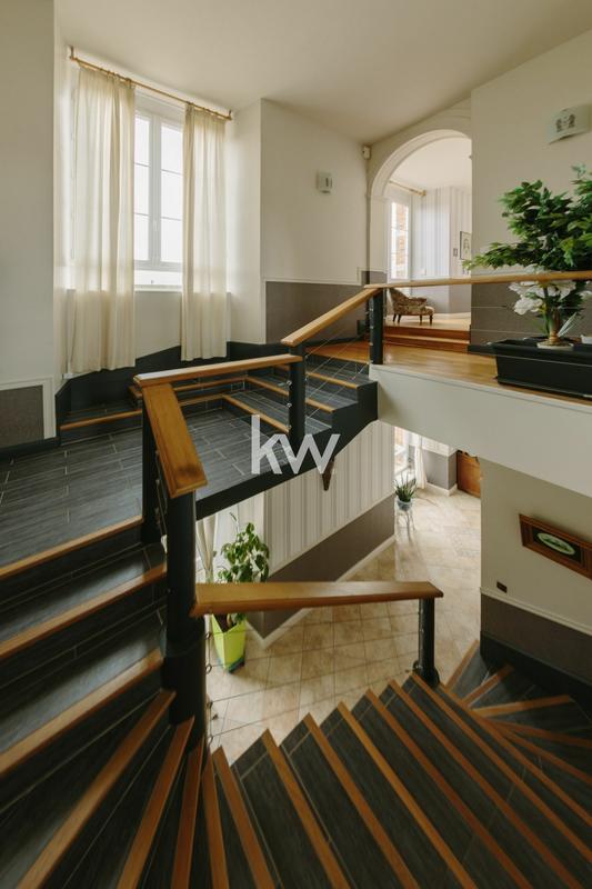 Château - 603 m² - 15 pièces