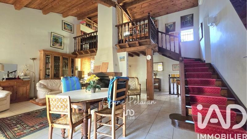 Maison - 122 m² - 5 pièces