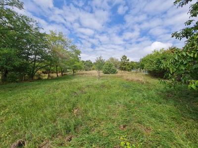 Terrain constructible - 828 m²