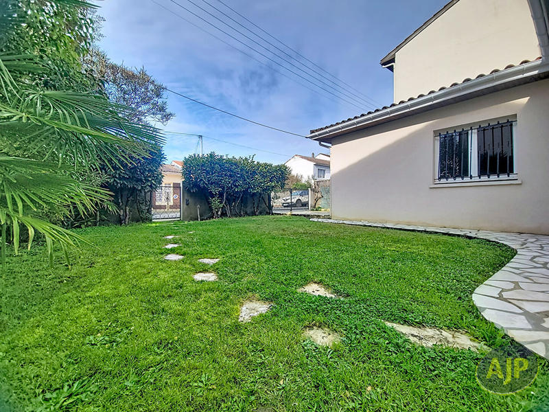 Maison - 105 m² - 4 pièces