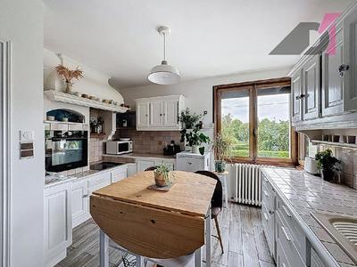 Maison - 95 m² - 4 pièces