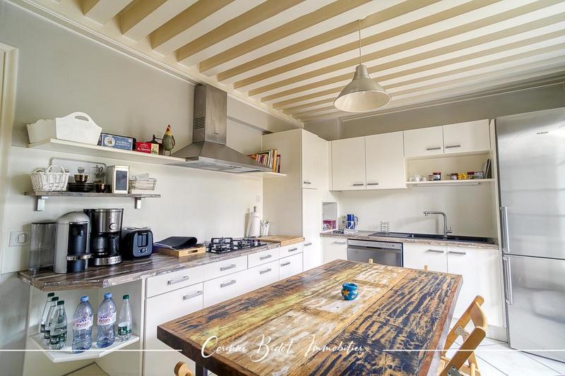 Villa - 320 m² - 8 pièces