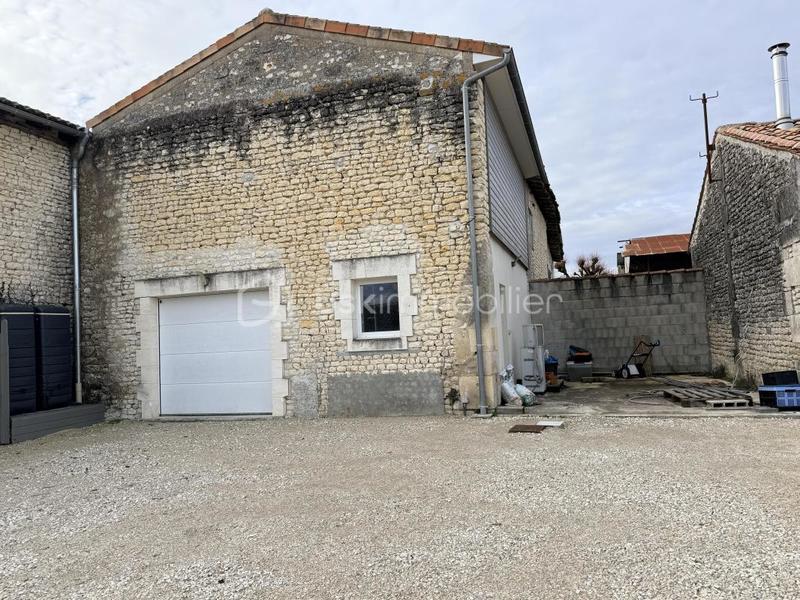 Maison en pierre - 147 m² - 7 pièces
