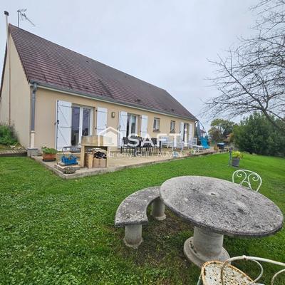 Maison - 108 m² - 4 pièces