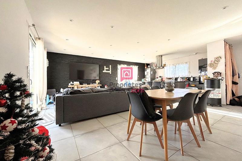 Maison - 110 m² - 5 pièces