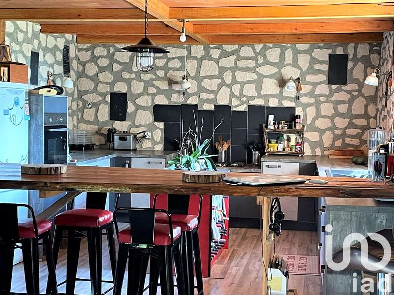 Maison - 258 m² - 5 pièces