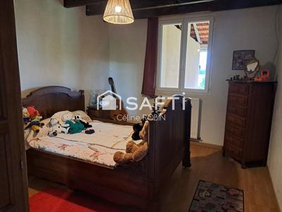 Maison - 250 m² - 10 pièces