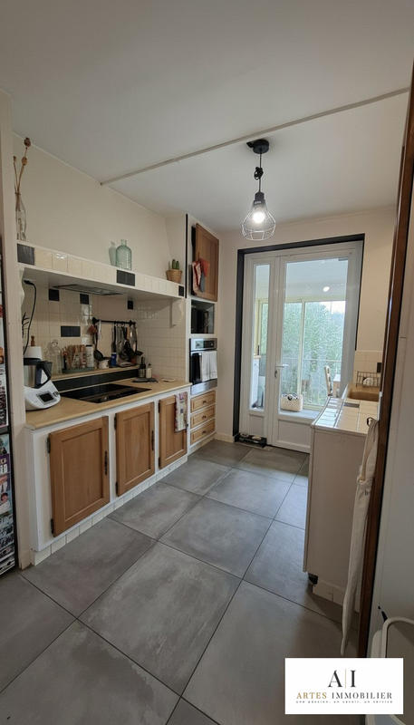 Maison traditionnelle - 180 m² - 6 pièces