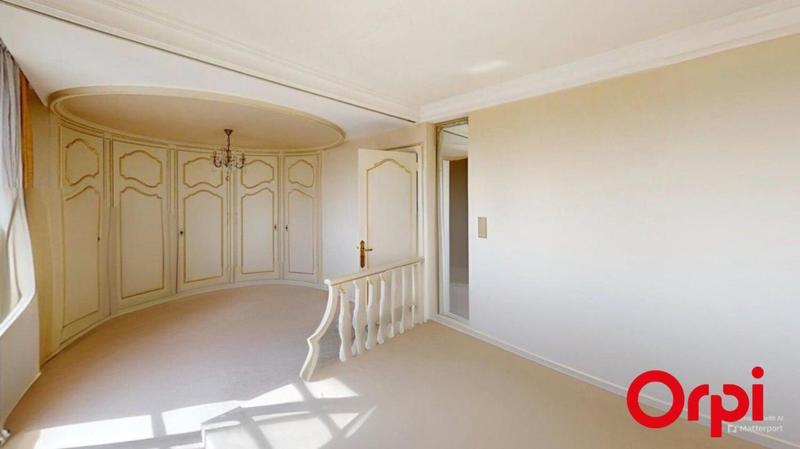 Penthouse - 153 m² - 4 pièces