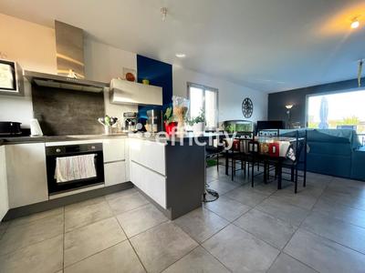 Villa - 100 m² - 4 pièces