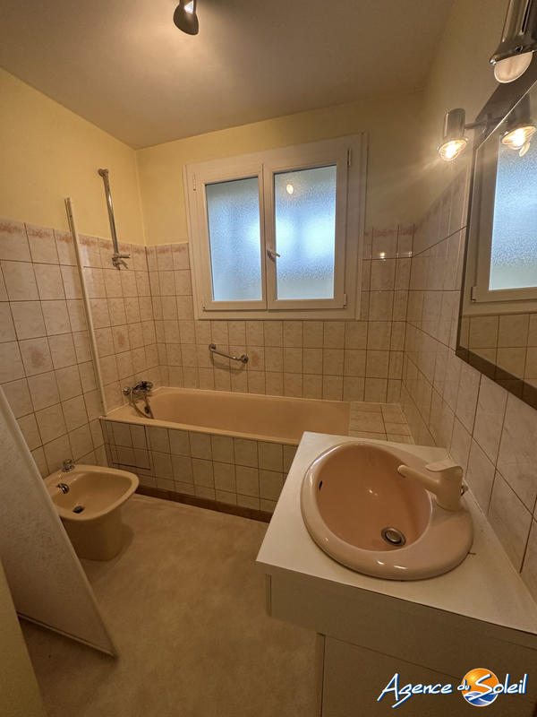 Appartement - 84 m² - 4 pièces