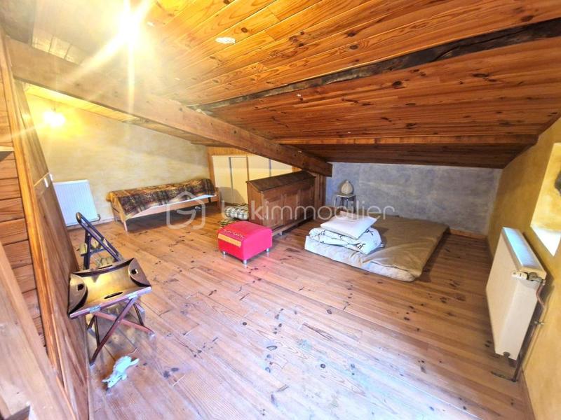 Maison de village - 80 m² - 4 pièces