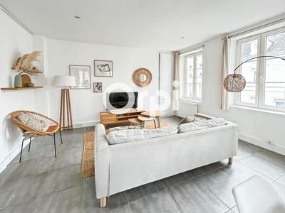 Immeuble - 105 m² - 4 pièces