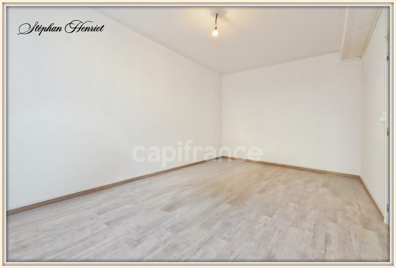 Maison - 311 m² - 11 pièces