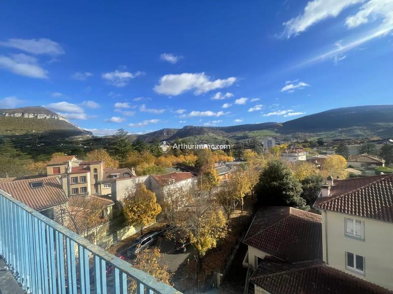 Appartement - 142 m² - 5 pièces