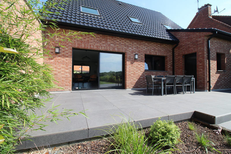 Maison - 136 m² - 4 pièces