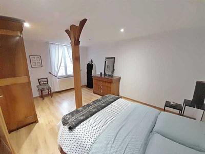 Maison - 190 m² - 10 pièces