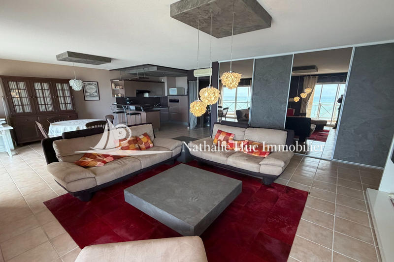 Appartement - 102 m² - 4 pièces