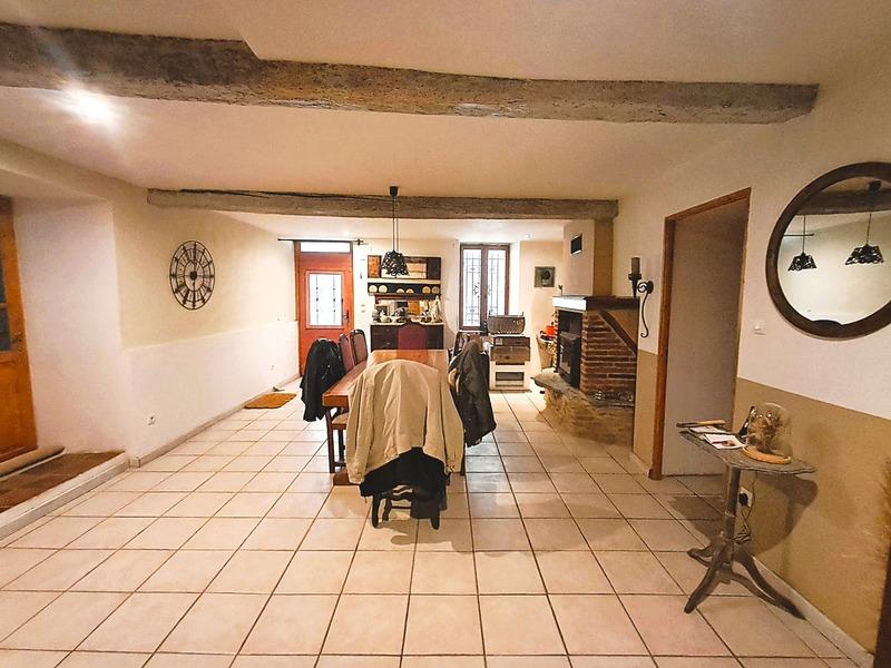 Maison de village - 238 m² - 9 pièces