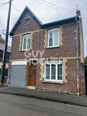 Maison - 90 m² - 5 pièces