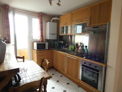 Appartement - 90 m² - 4 pièces