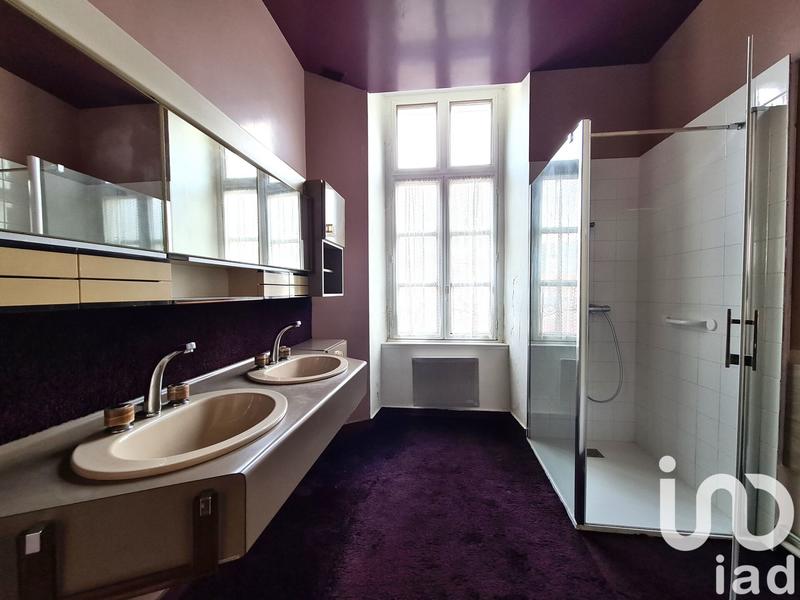 Maison - 192 m² - 10 pièces