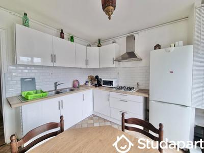 Appartement - 96 m² - 5 pièces