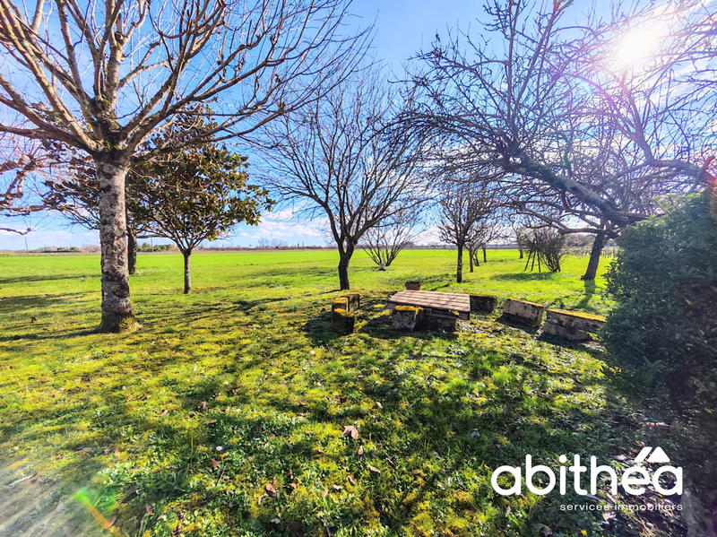 Maison - 380 m² - 12 pièces