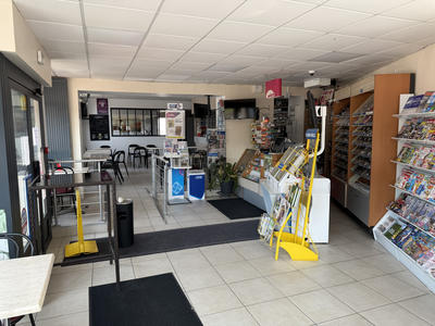 Local commercial - 407 m²