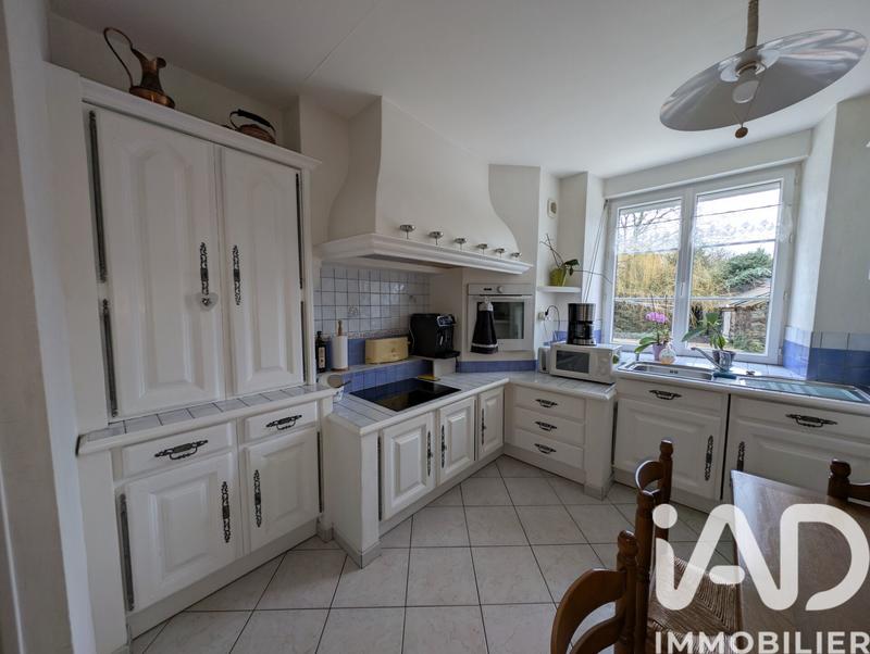 Maison - 214 m² - 8 pièces