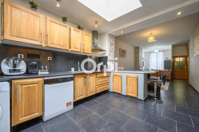 Maison - 95 m² - 5 pièces