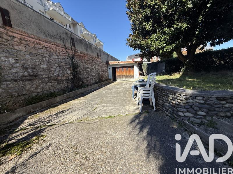 Maison - 225 m² - 7 pièces