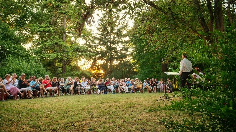 Les Mercredis Cachés