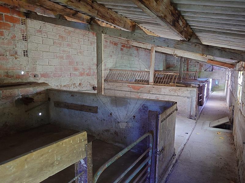 Maison - 182 m² - 9 pièces