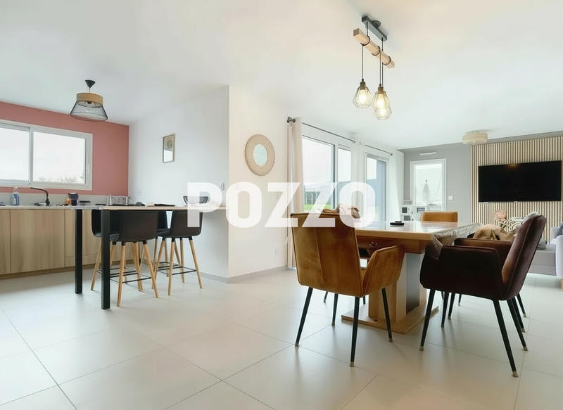 Maison - 122 m² - 5 pièces