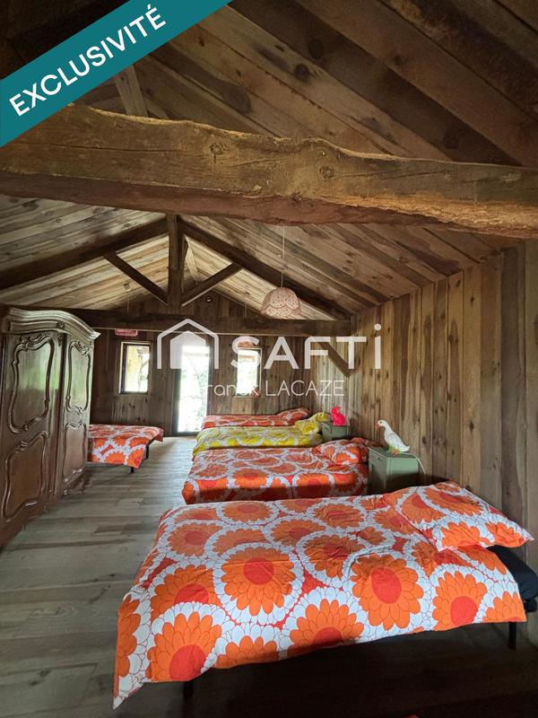 Maison - 326 m² - 8 pièces