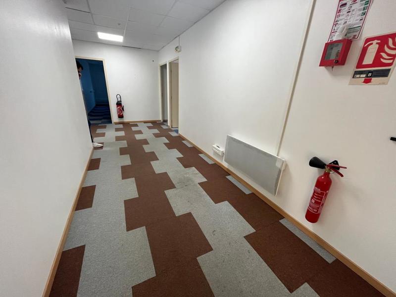 Local commercial - 120 m²