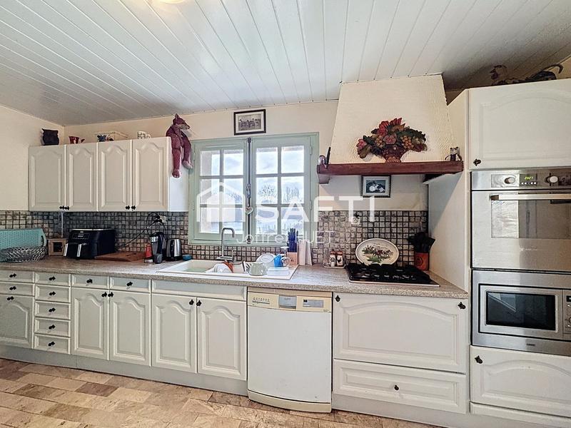 Maison - 243 m² - 7 pièces