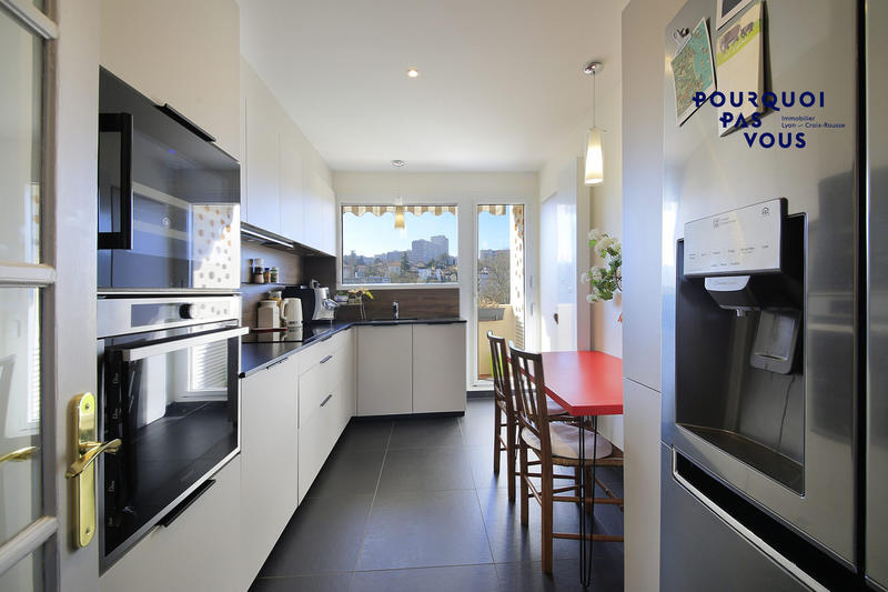 Appartement - 162 m² - 6 pièces