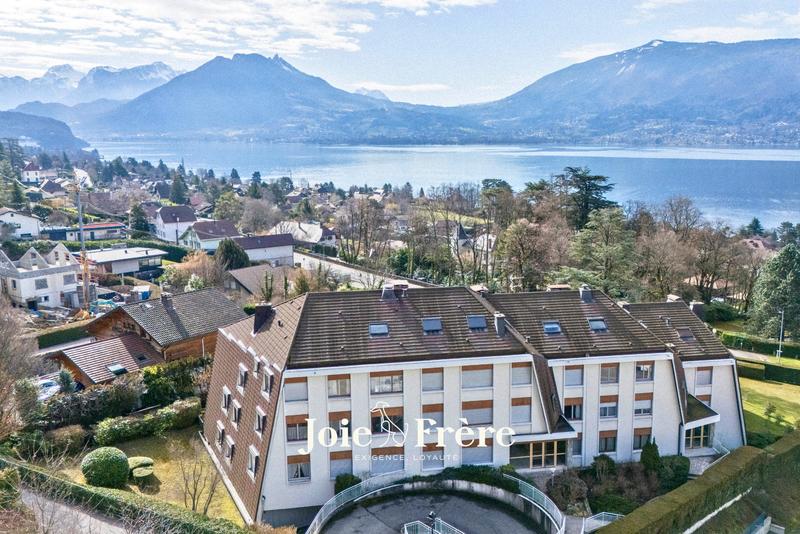 Appartement - 87 m² - 4 pièces