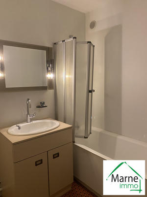 Appartement - 75 m² - 3 pièces