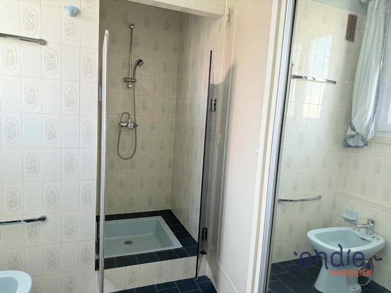 Maison - 273 m² - 6 pièces